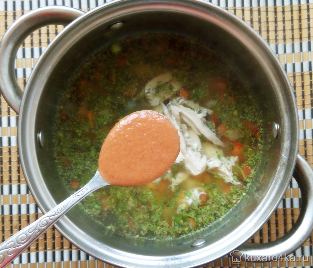 Отправляем томатный соус в суп